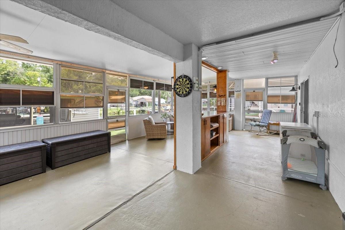 WEEKI WACHEE GARDENS - Residential