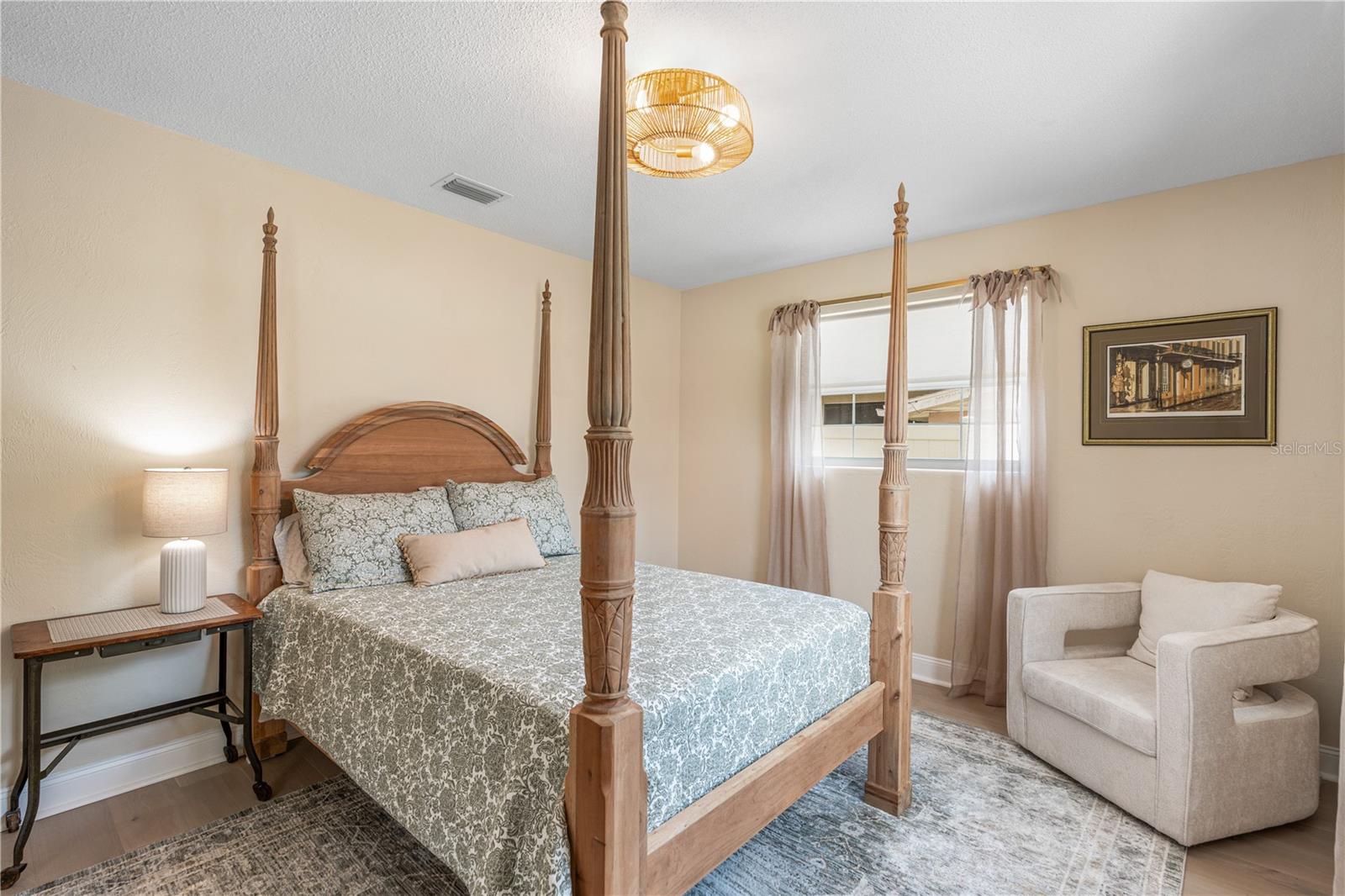 ROYAL DUNES - Residential