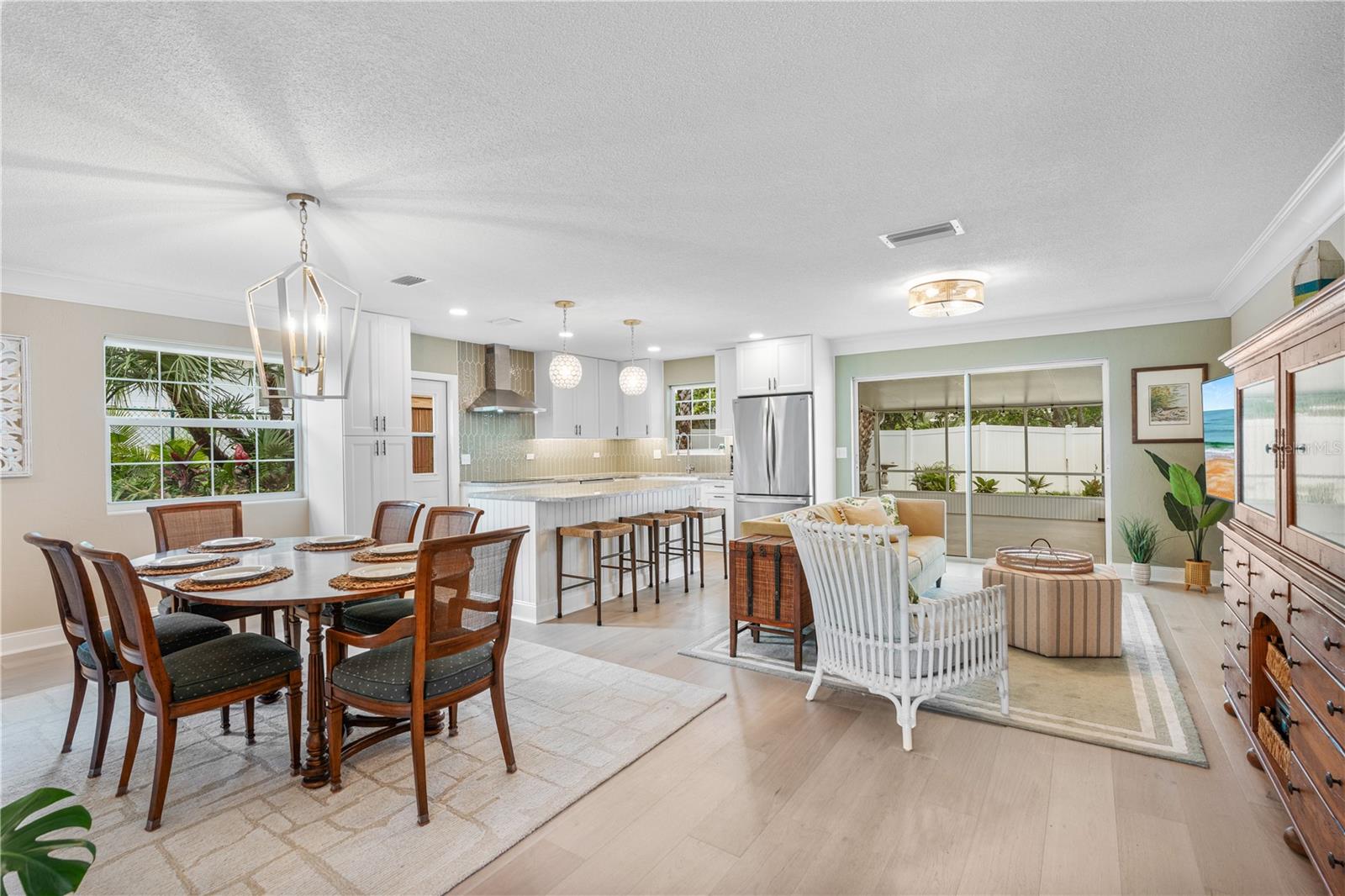 ROYAL DUNES - Residential