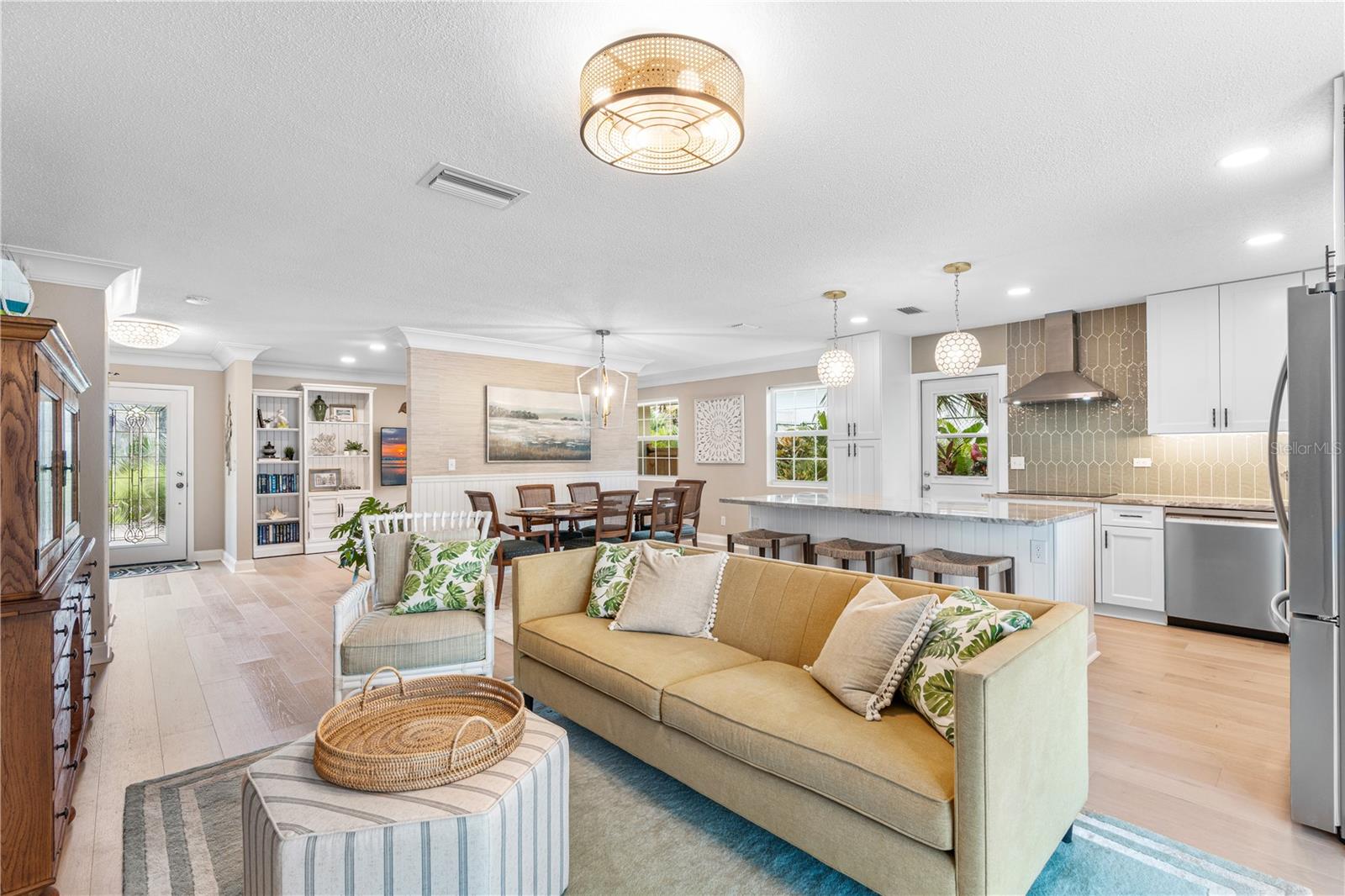 ROYAL DUNES - Residential