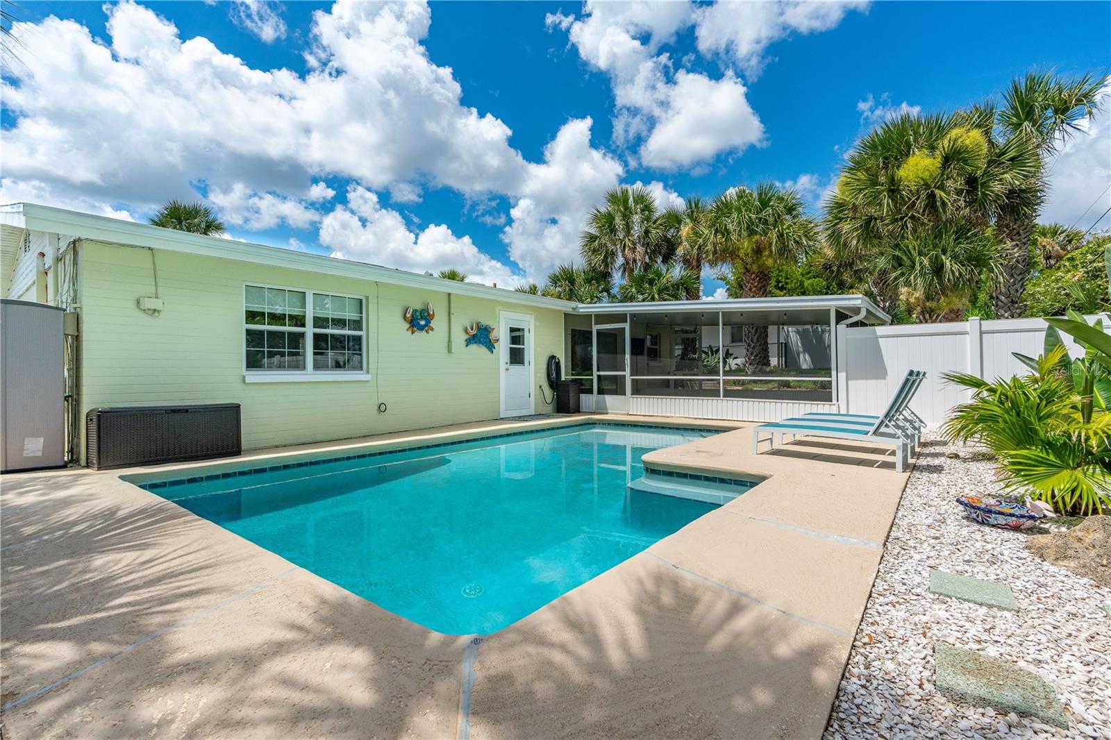 ROYAL DUNES - Residential
