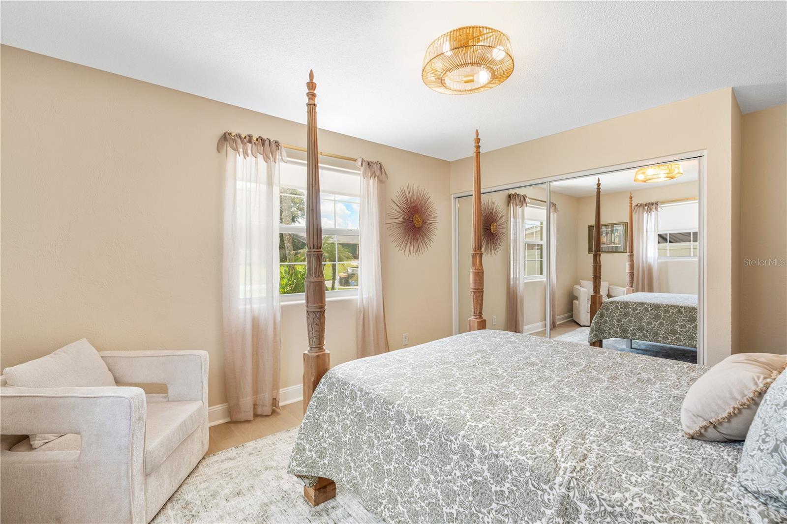 ROYAL DUNES - Residential