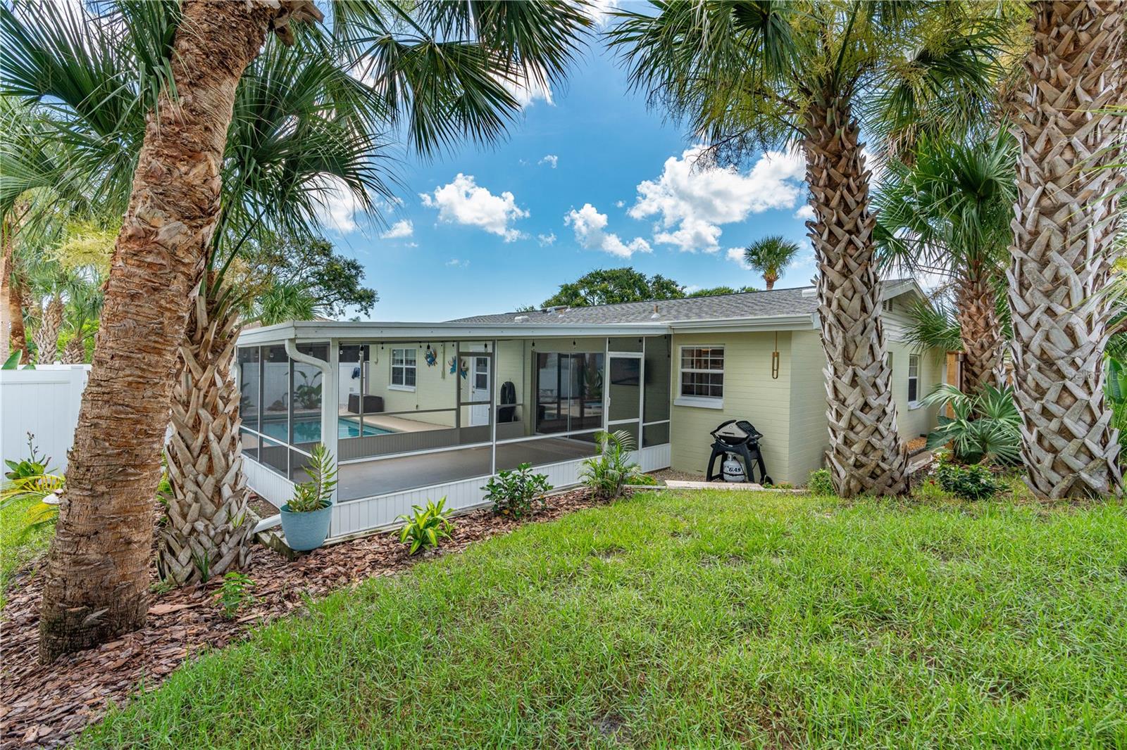 ROYAL DUNES - Residential