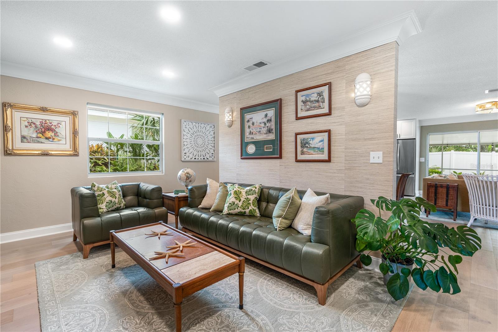 ROYAL DUNES - Residential