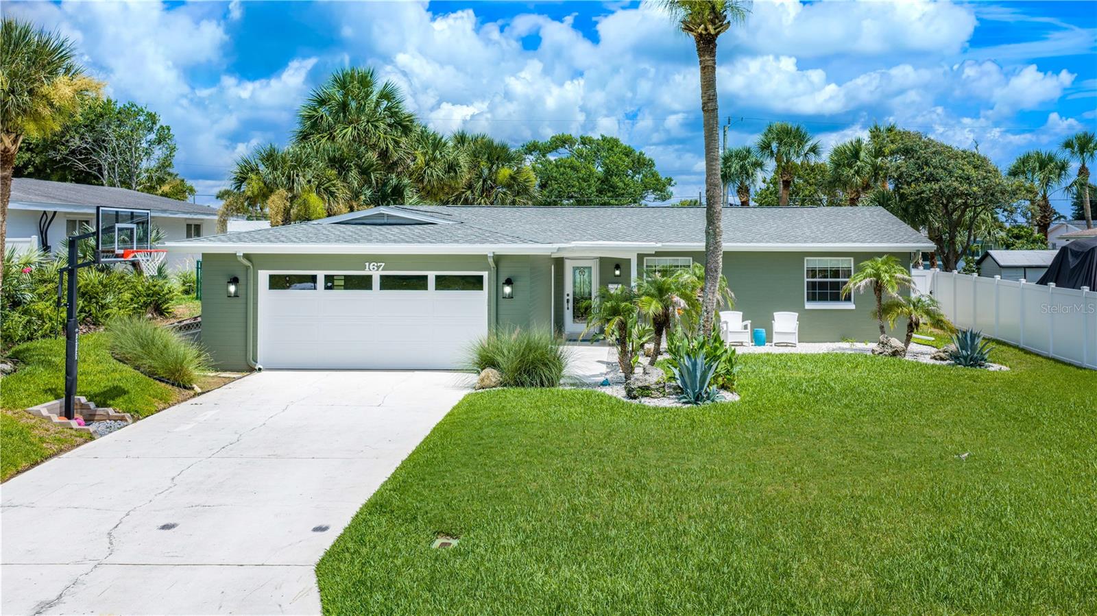 ROYAL DUNES - Residential