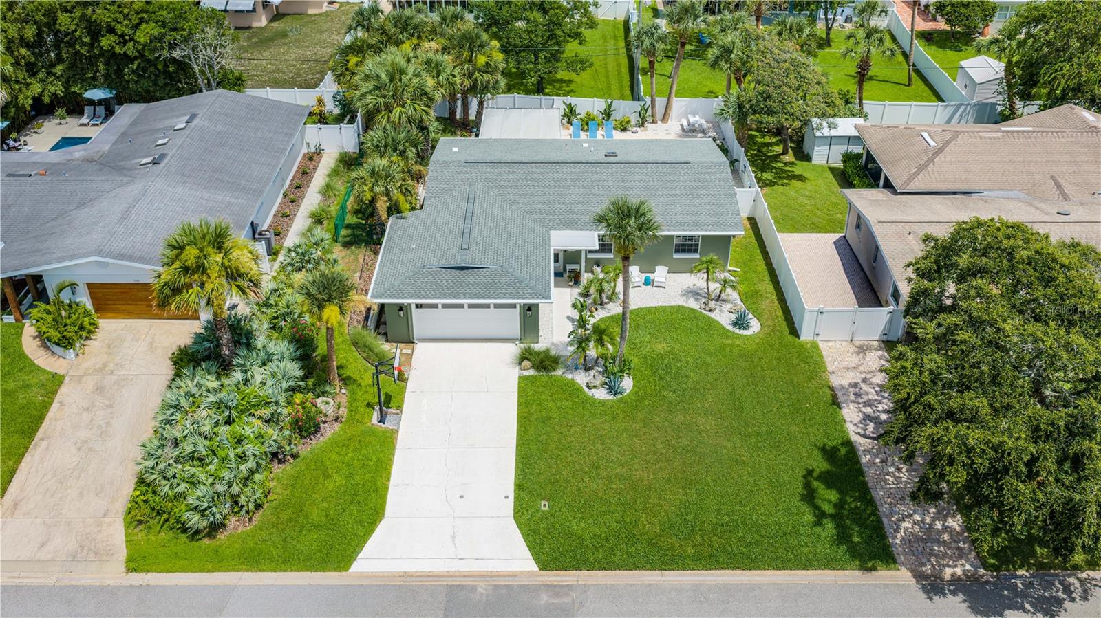 ROYAL DUNES - Residential