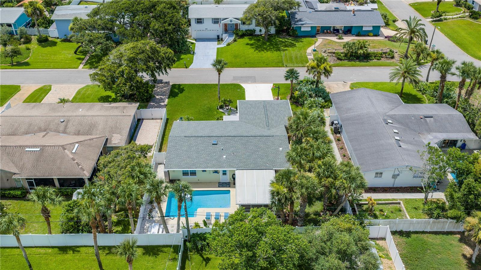 ROYAL DUNES - Residential