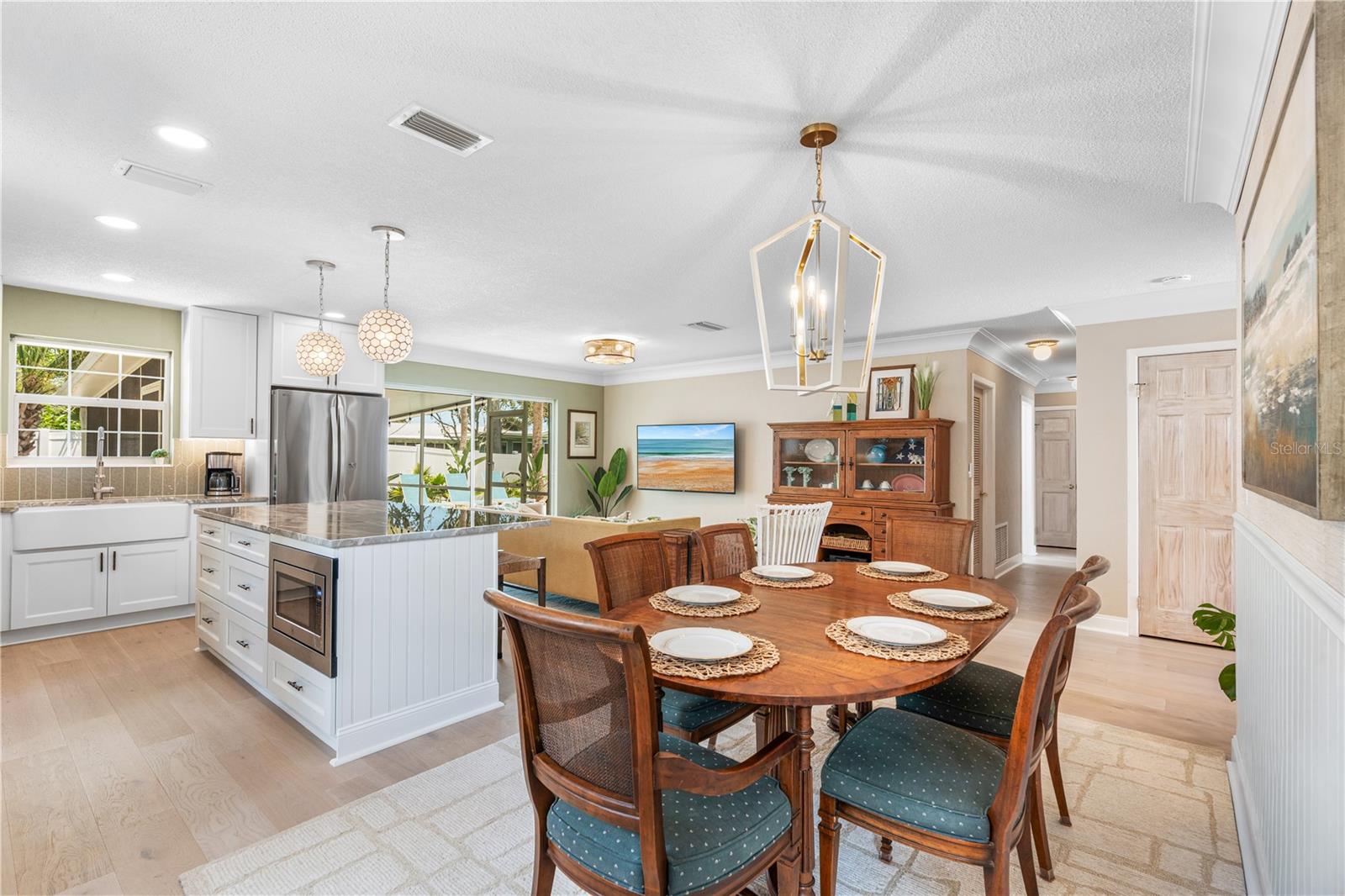 ROYAL DUNES - Residential