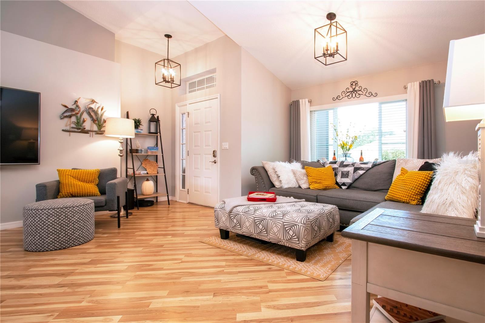 SUN CITY CENTER UNIT 150 PH - Residential