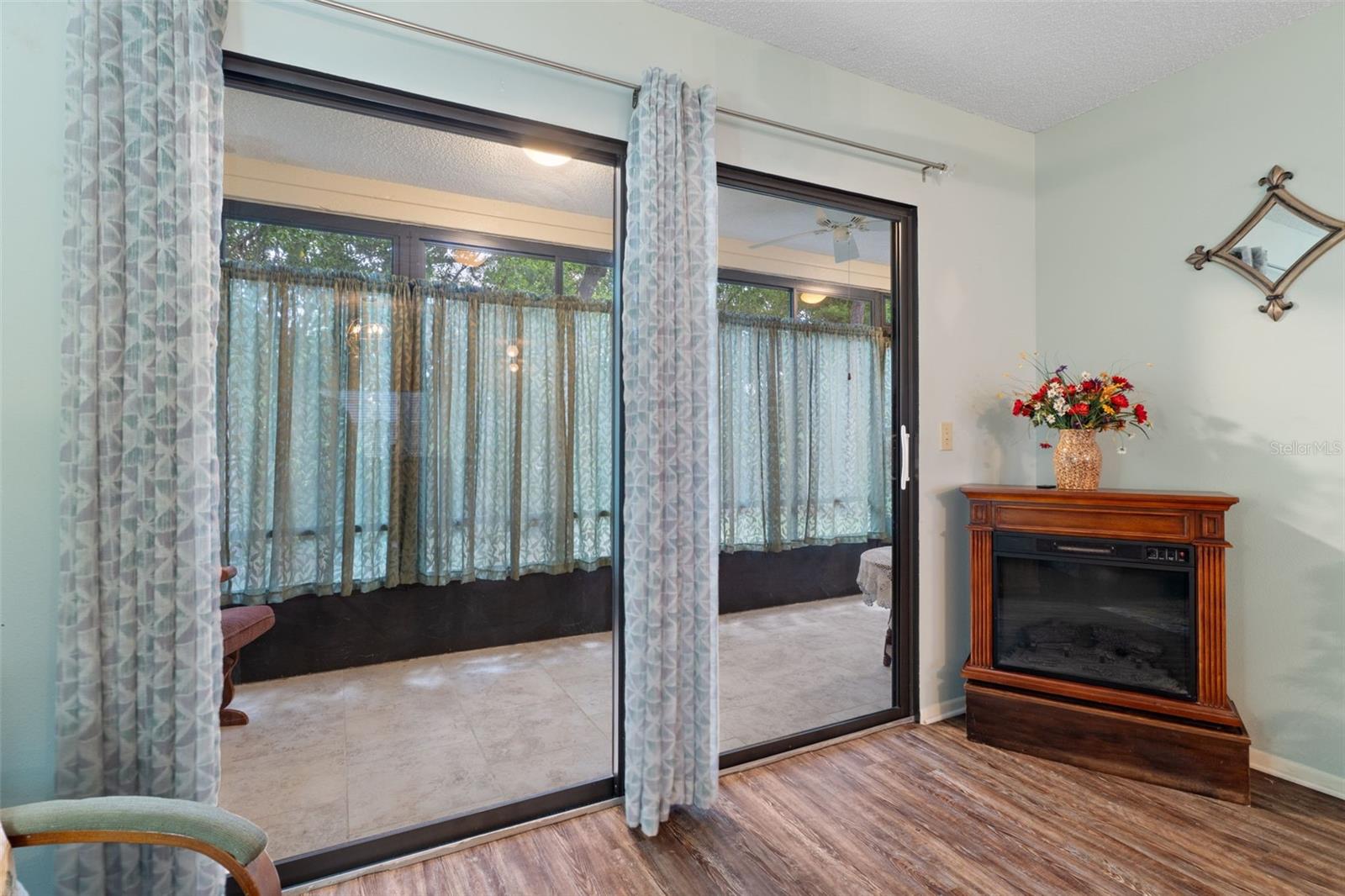 TMBR PINES PN GR VL - Residential