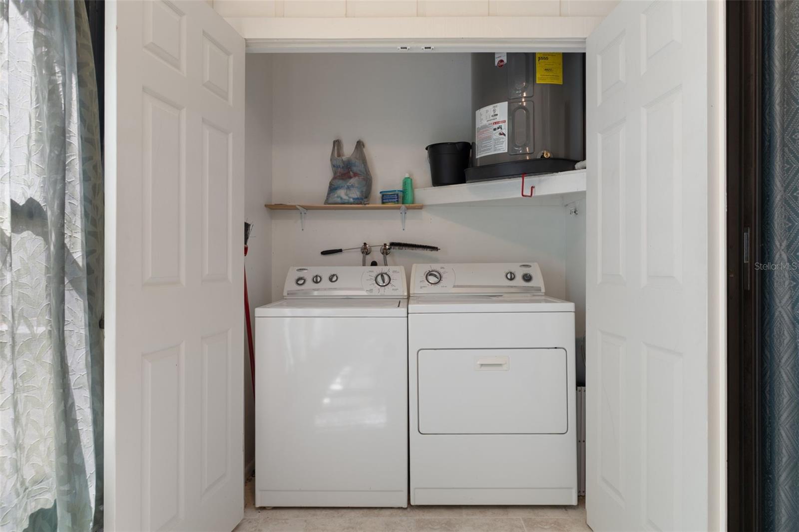 TMBR PINES PN GR VL - Residential