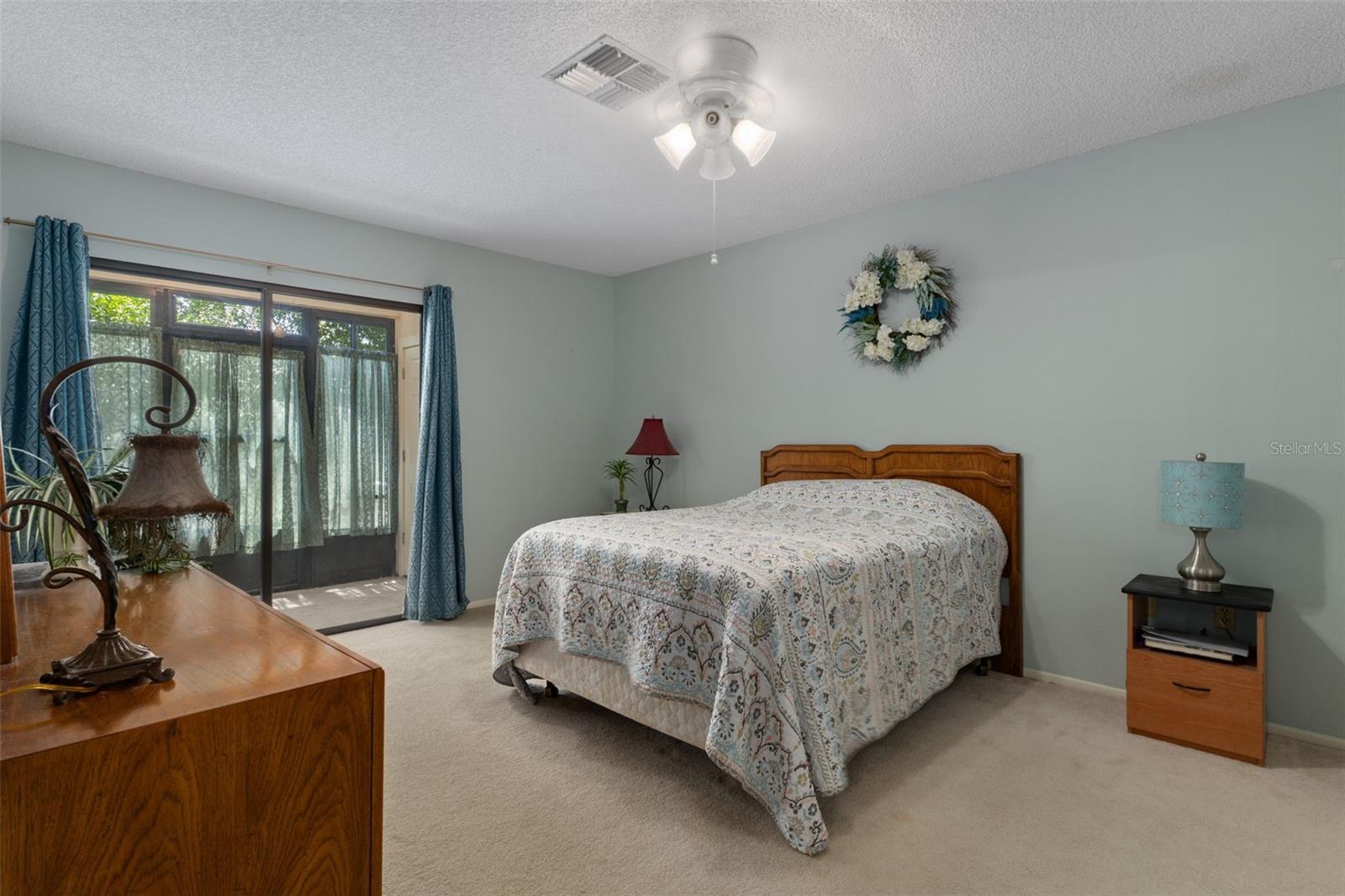 TMBR PINES PN GR VL - Residential