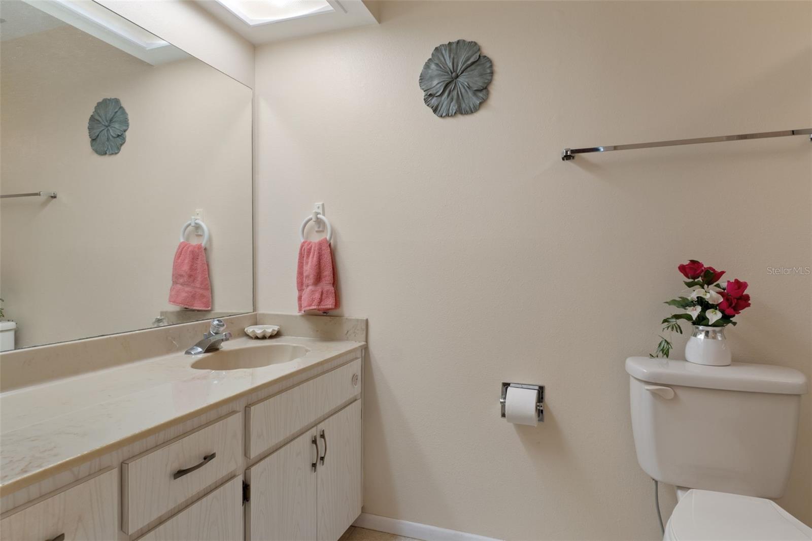 TMBR PINES PN GR VL - Residential