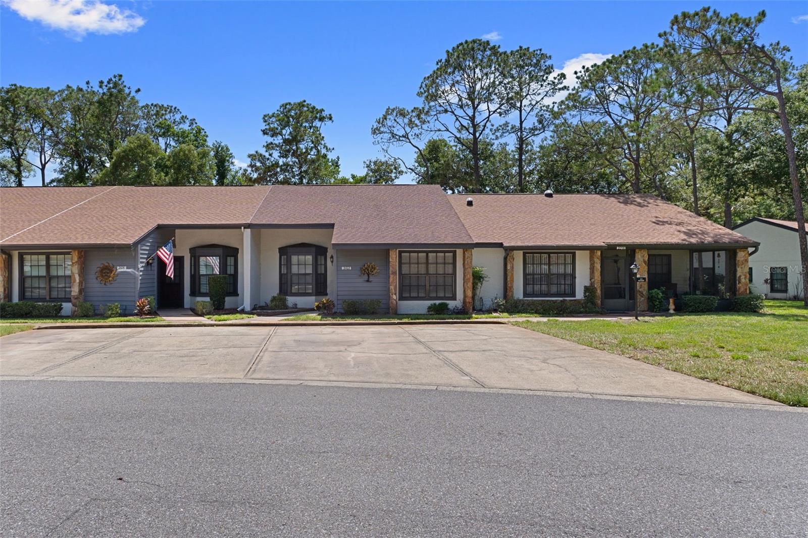 TMBR PINES PN GR VL - Residential