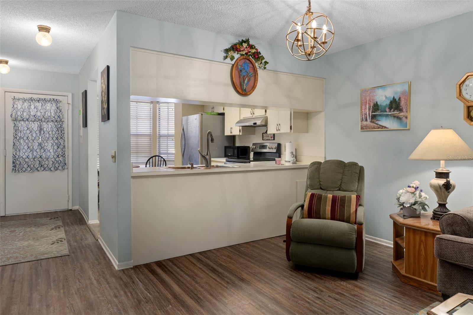 TMBR PINES PN GR VL - Residential