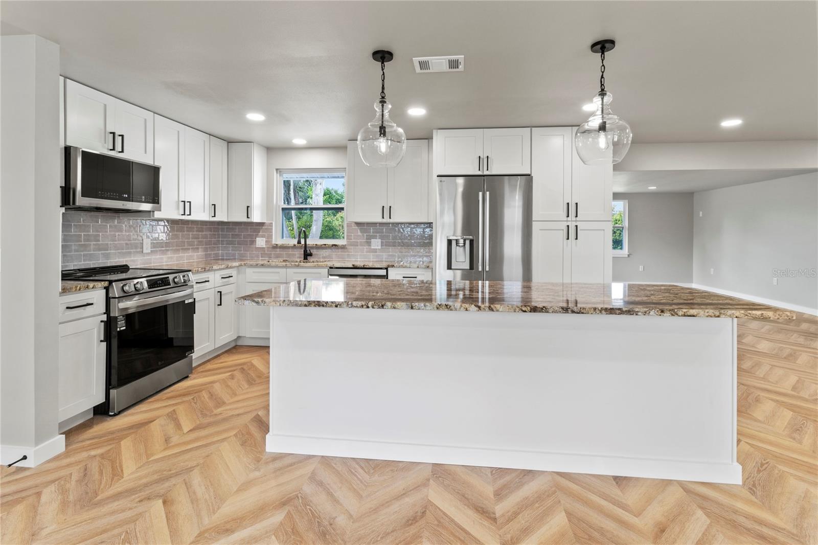 BAY PALMS ADD - Residential