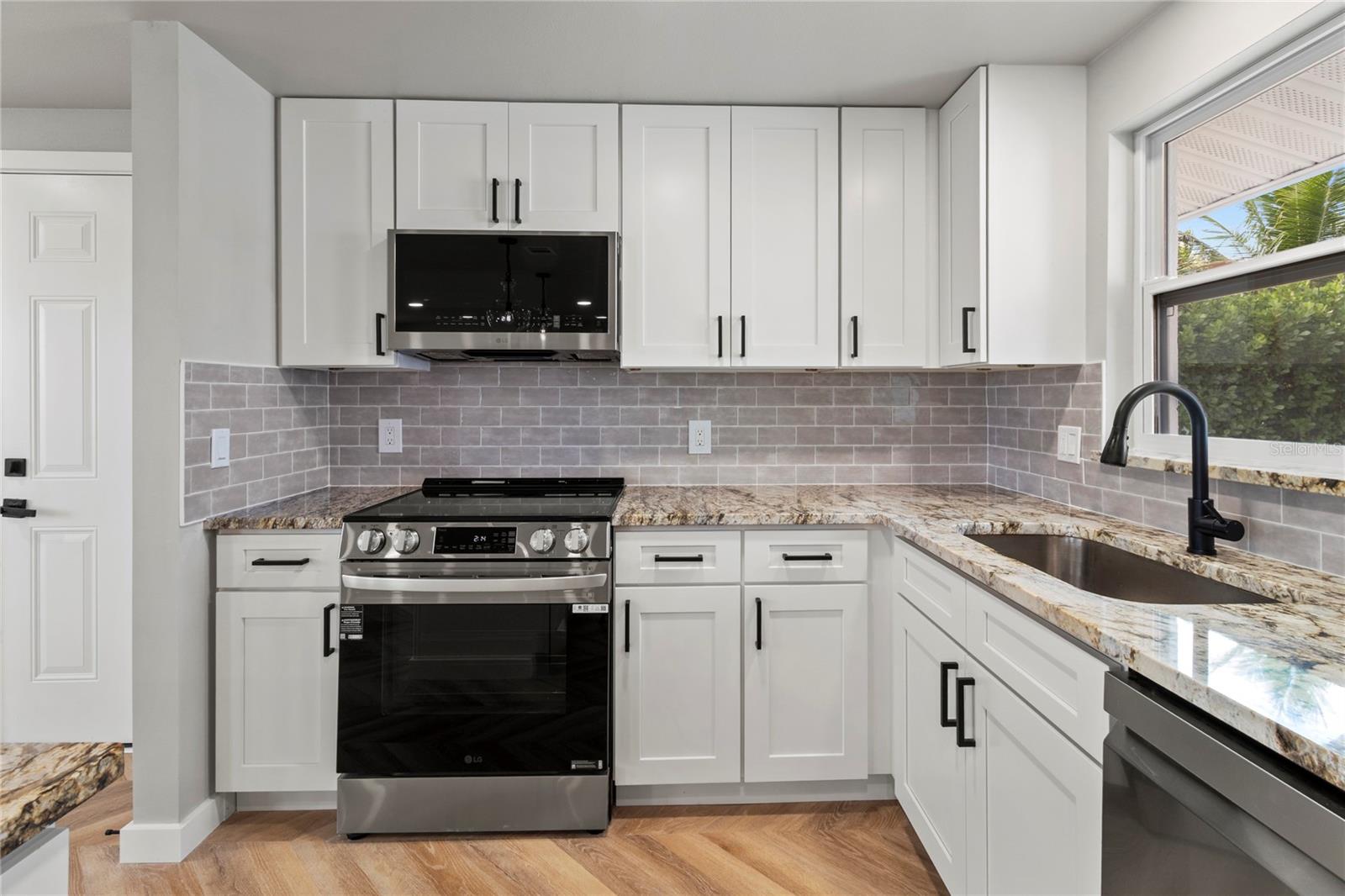 BAY PALMS ADD - Residential