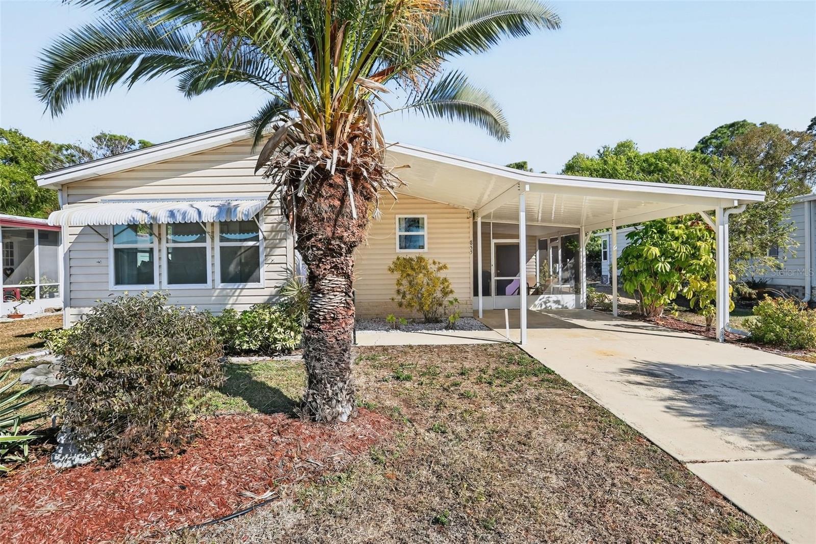 LA CASA MHP CO-OP - Residential
