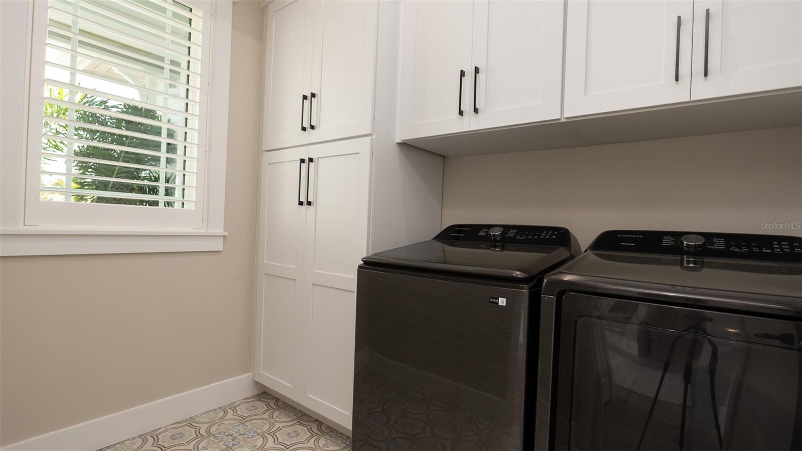 KEY ROYALE 9TH ADD - Residential