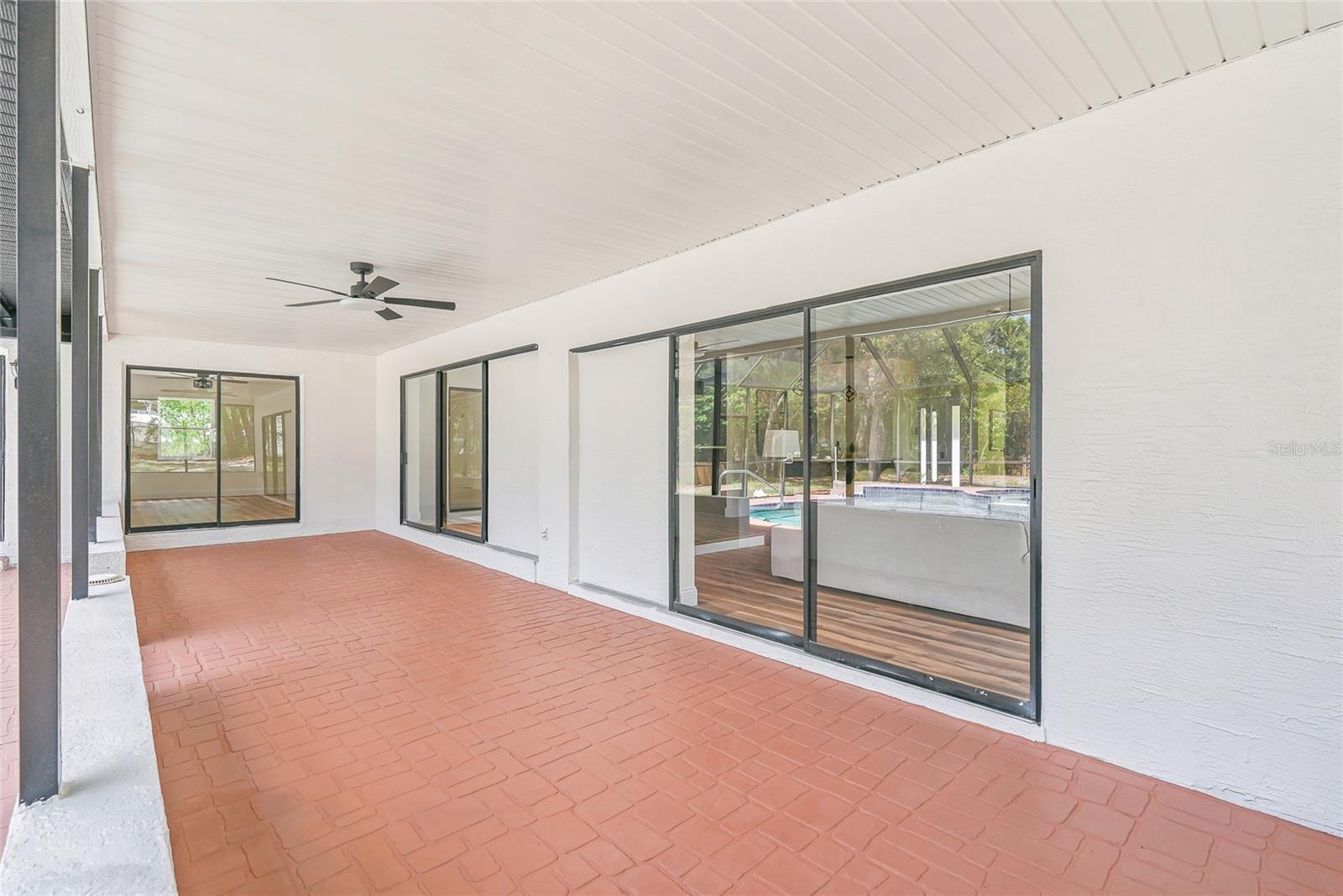 SUNCOAST HIGHLANDS - Residential