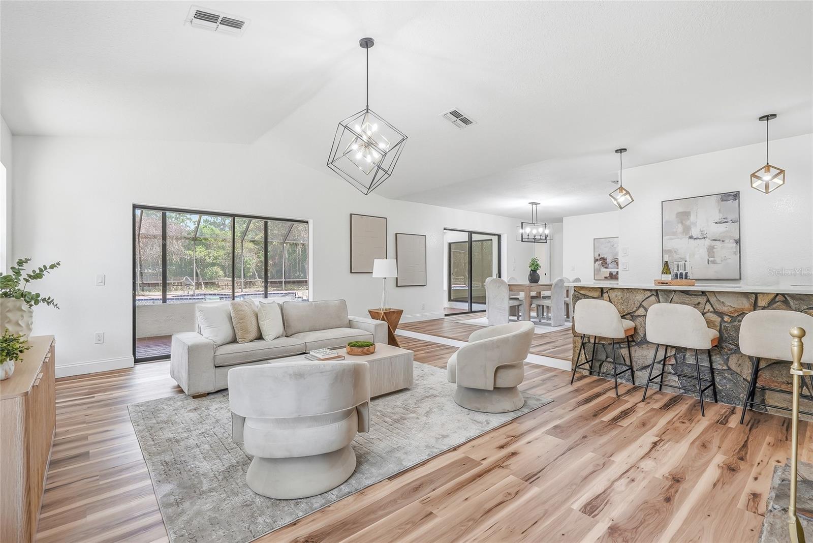 SUNCOAST HIGHLANDS - Residential