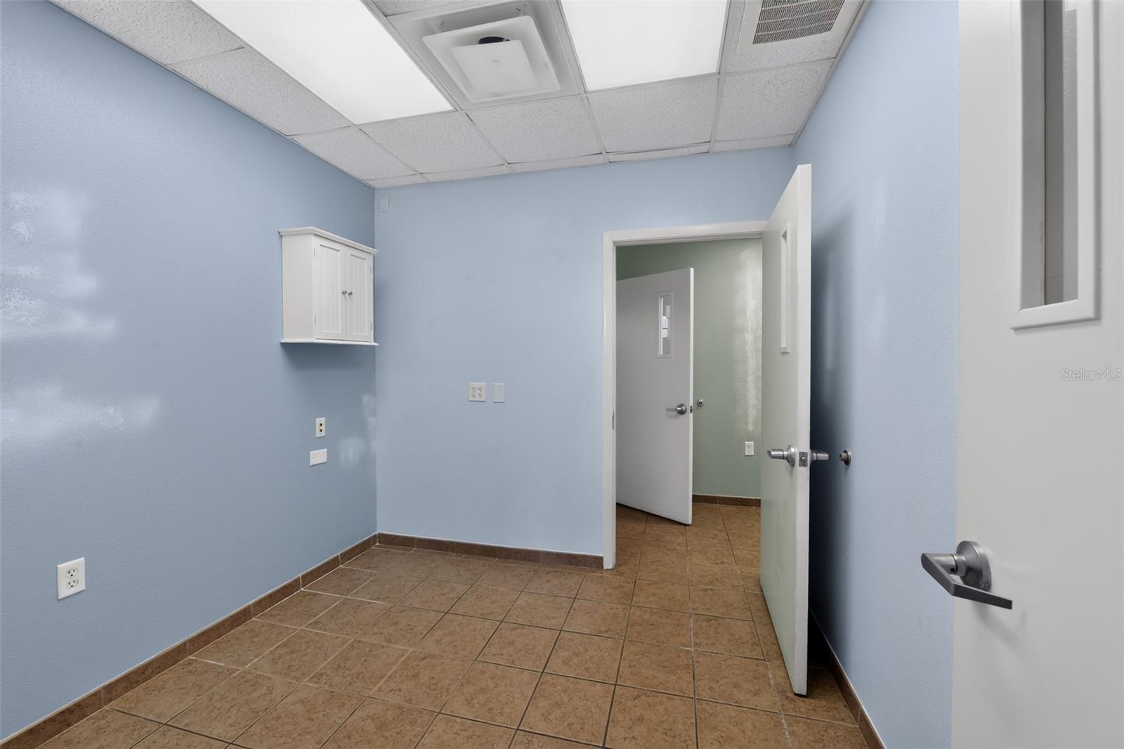 STEPHENSON OFFICE COMPLEX III - Commercial Lease