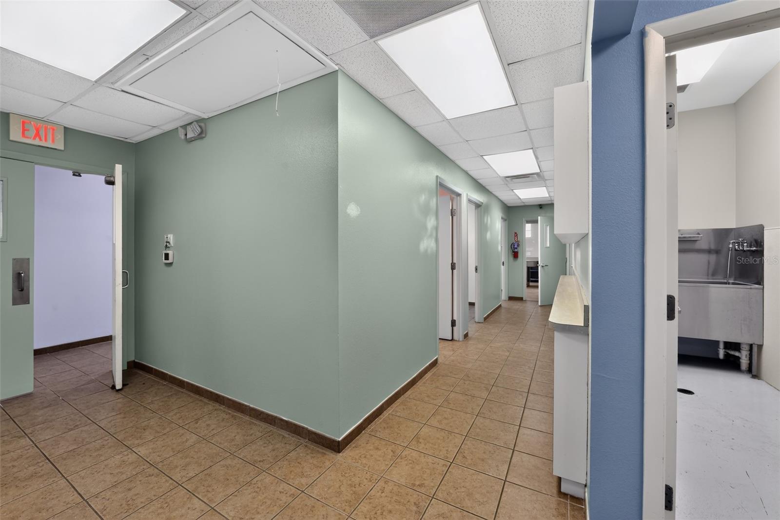 STEPHENSON OFFICE COMPLEX III - Commercial Lease