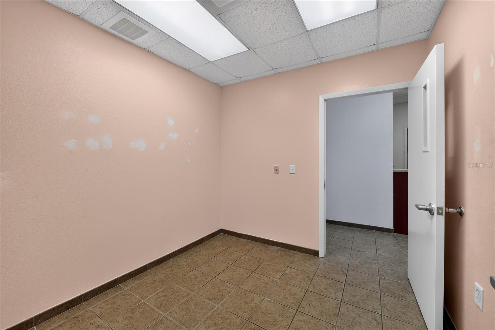 STEPHENSON OFFICE COMPLEX III - Commercial Lease