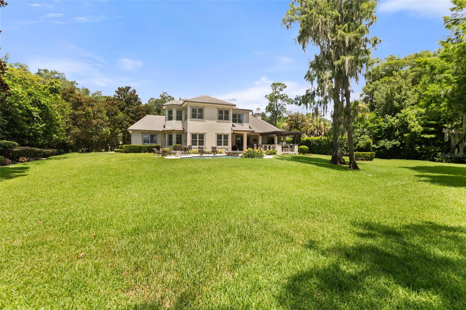 CRANES POINT - Residential