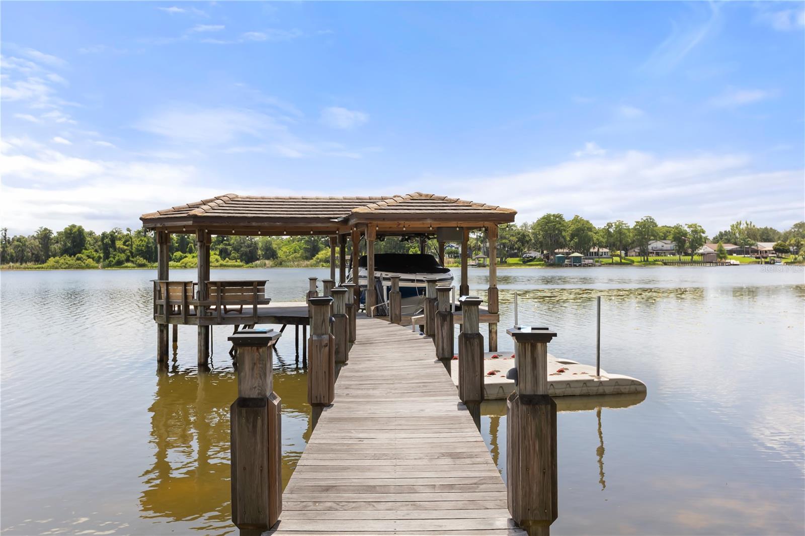 CRANES POINT - Residential