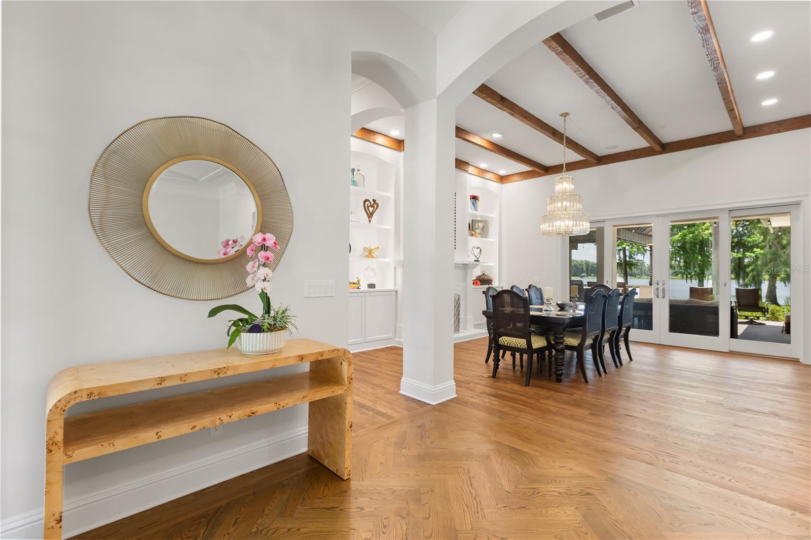 CRANES POINT - Residential
