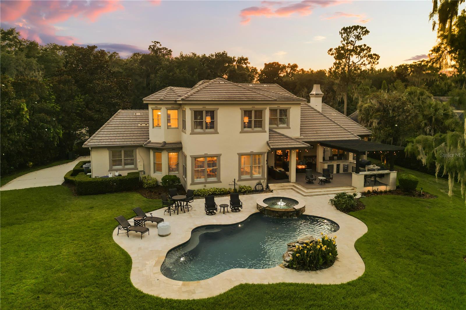 CRANES POINT - Residential