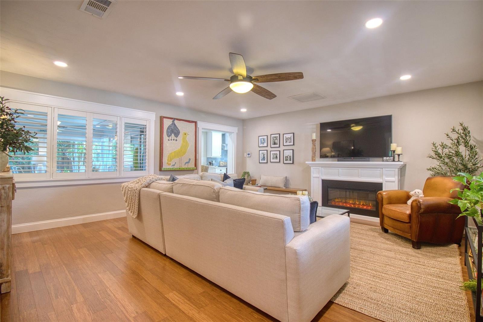 EDGEWATER TERRACE - Residential