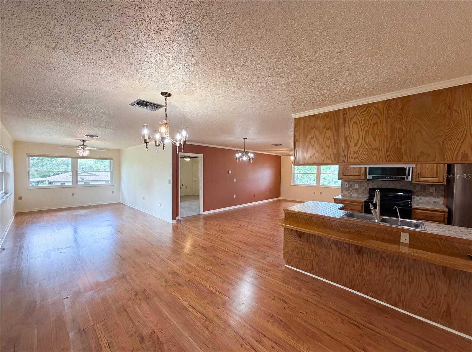 HILLS COUNTRYSIDE ESTATES - Residential