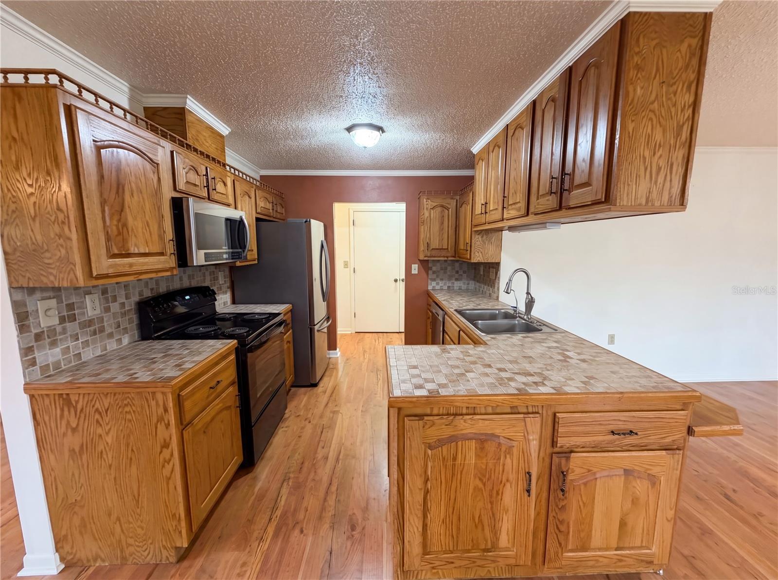 HILLS COUNTRYSIDE ESTATES - Residential