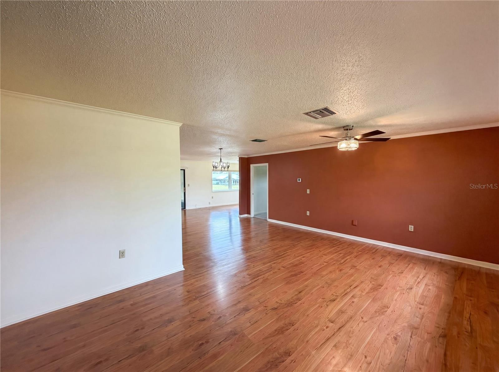 HILLS COUNTRYSIDE ESTATES - Residential