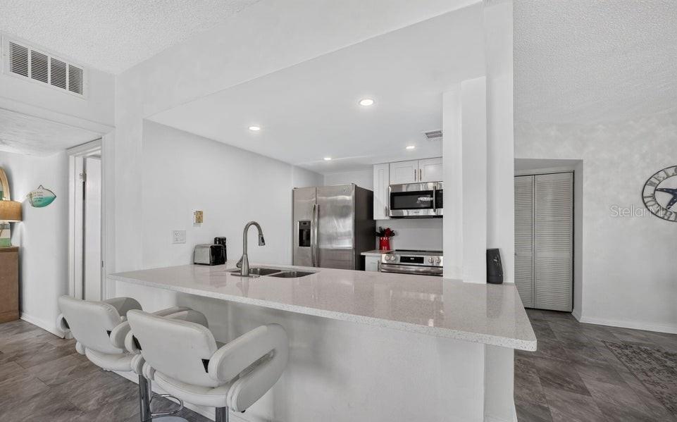 OCEAN VIEW MANOR CONDO - Residential