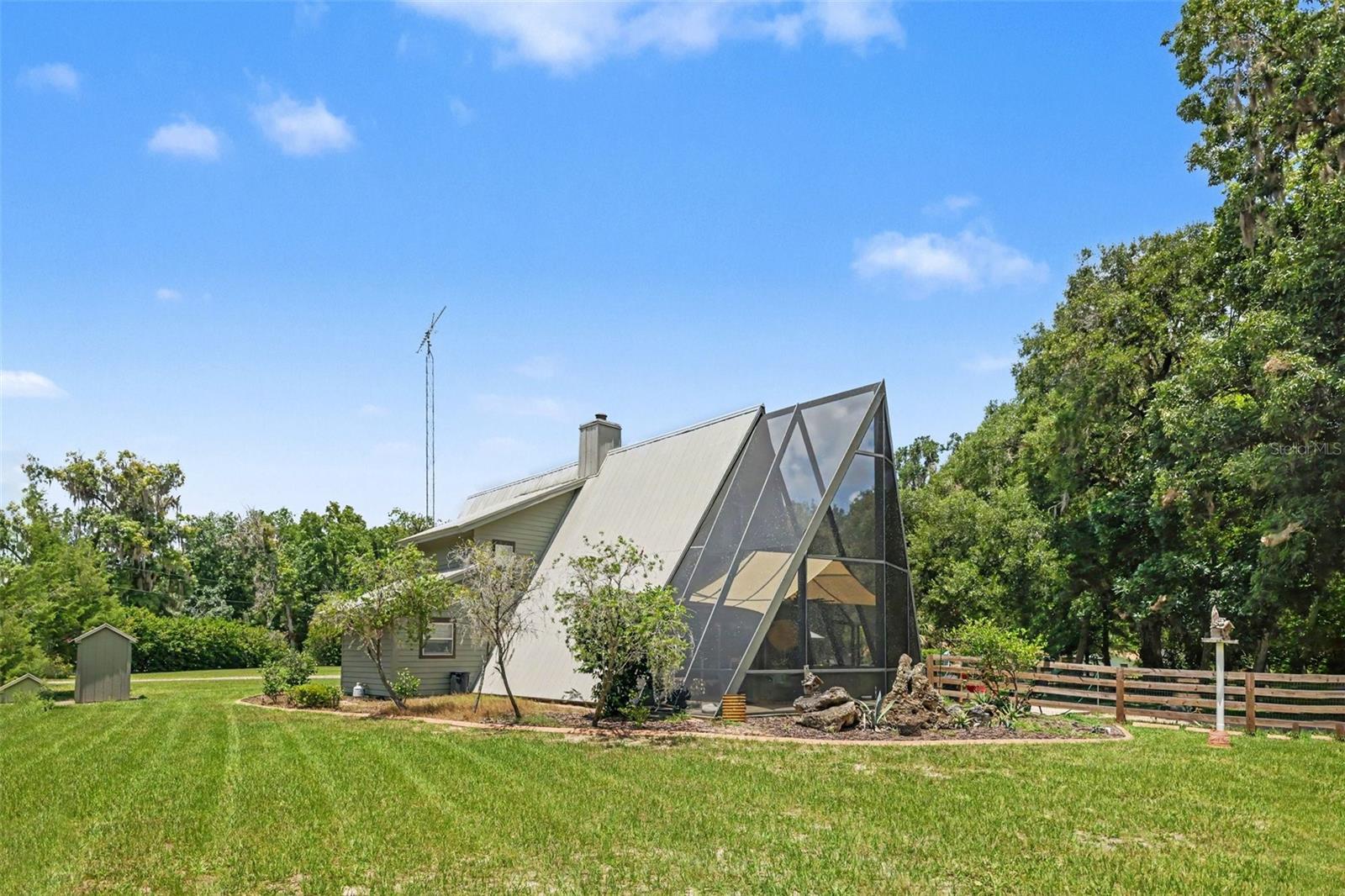 HILLS HIDEAWAY UNREC SUB - Residential