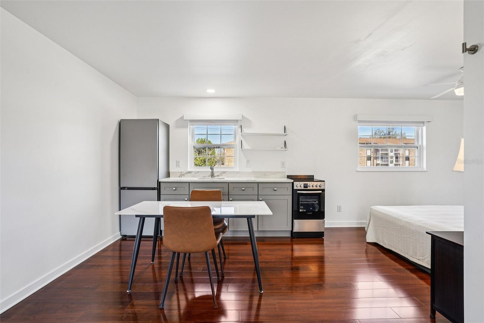 TAVARES LAKEVIEW CONDO - Residential