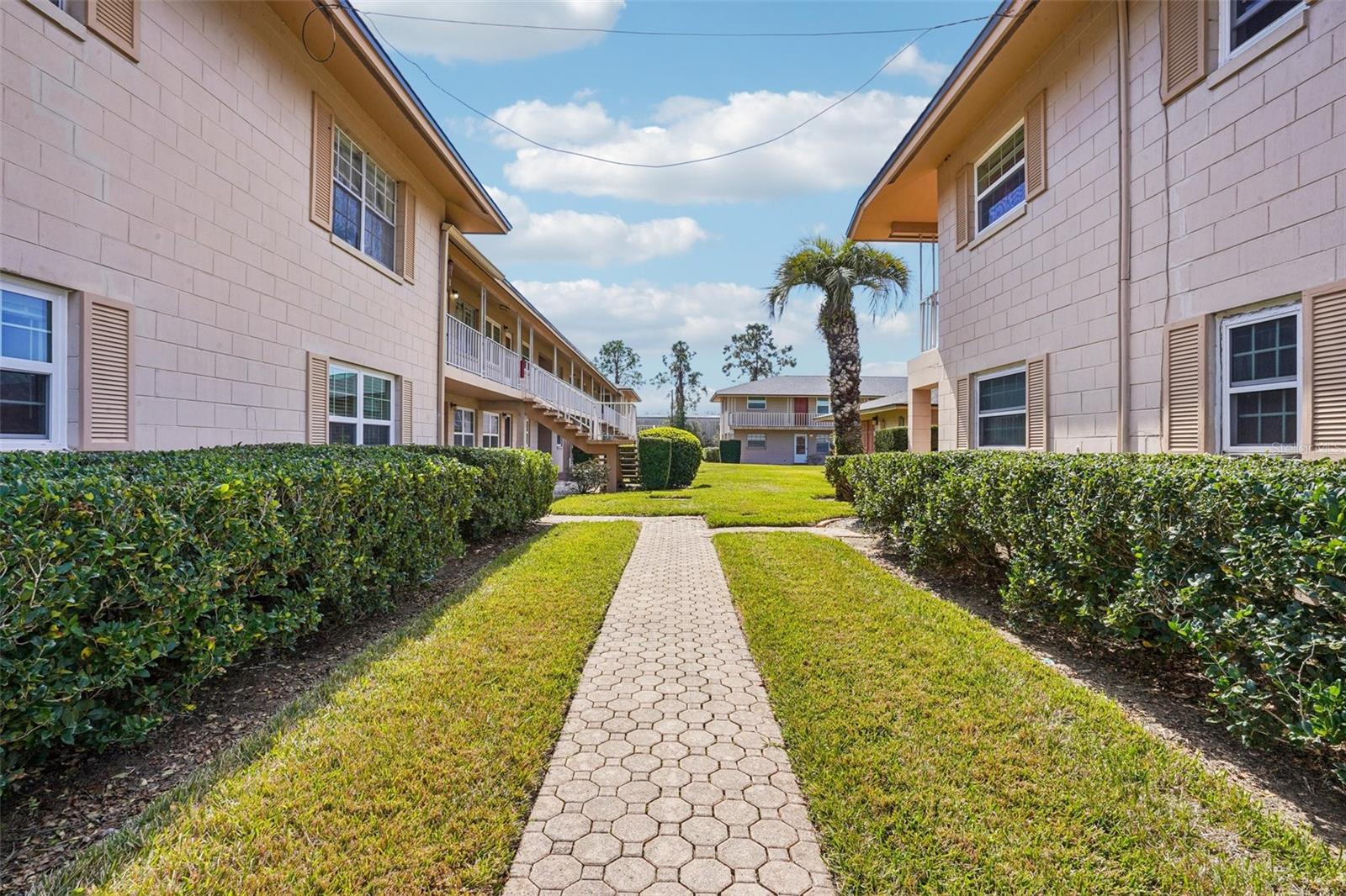 TAVARES LAKEVIEW CONDO - Residential