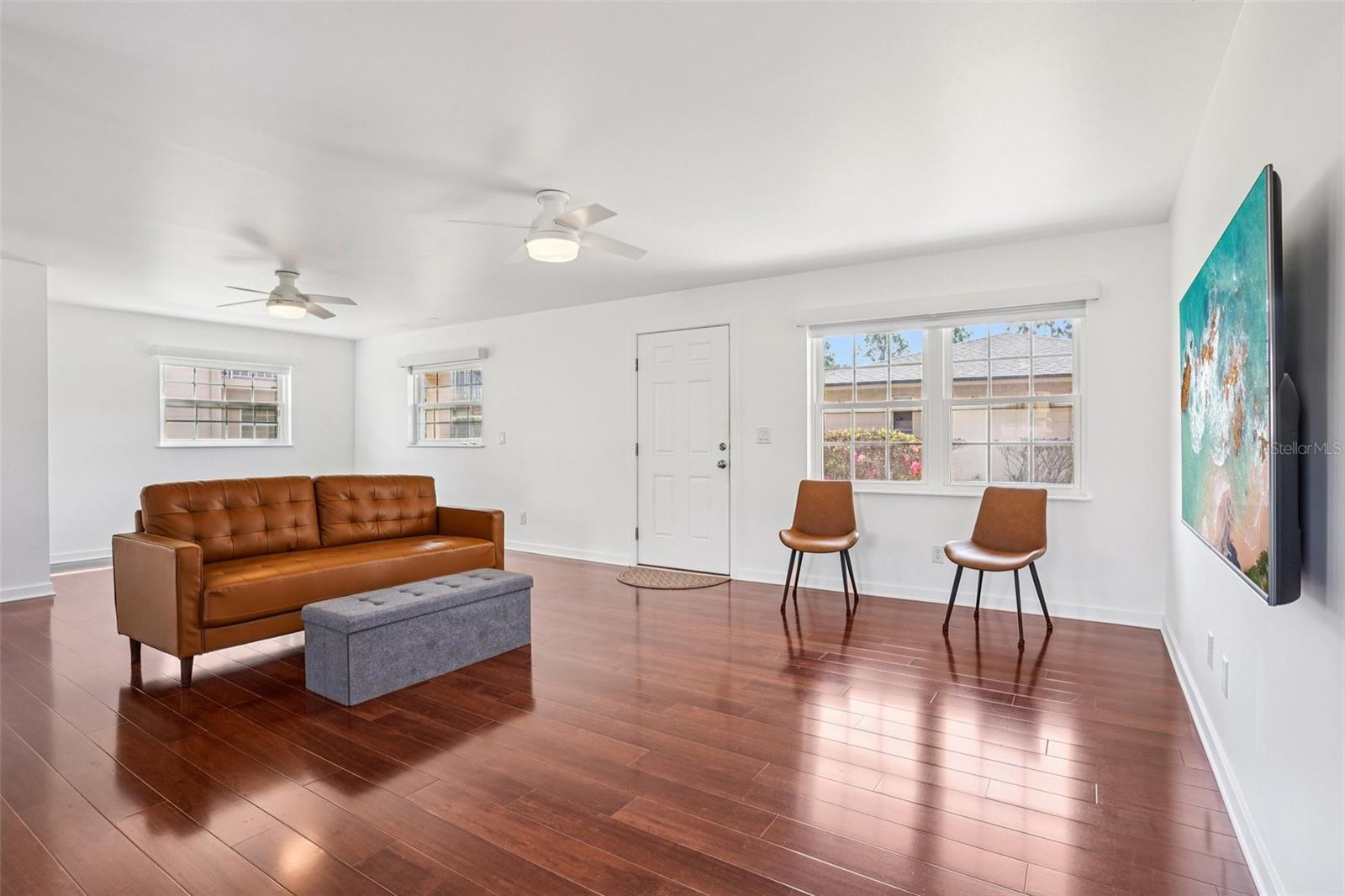 TAVARES LAKEVIEW CONDO - Residential