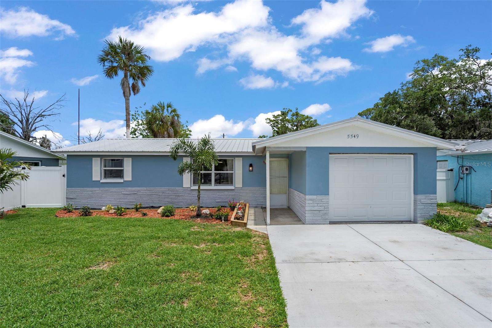 BAY PARK ESTATES - Residential