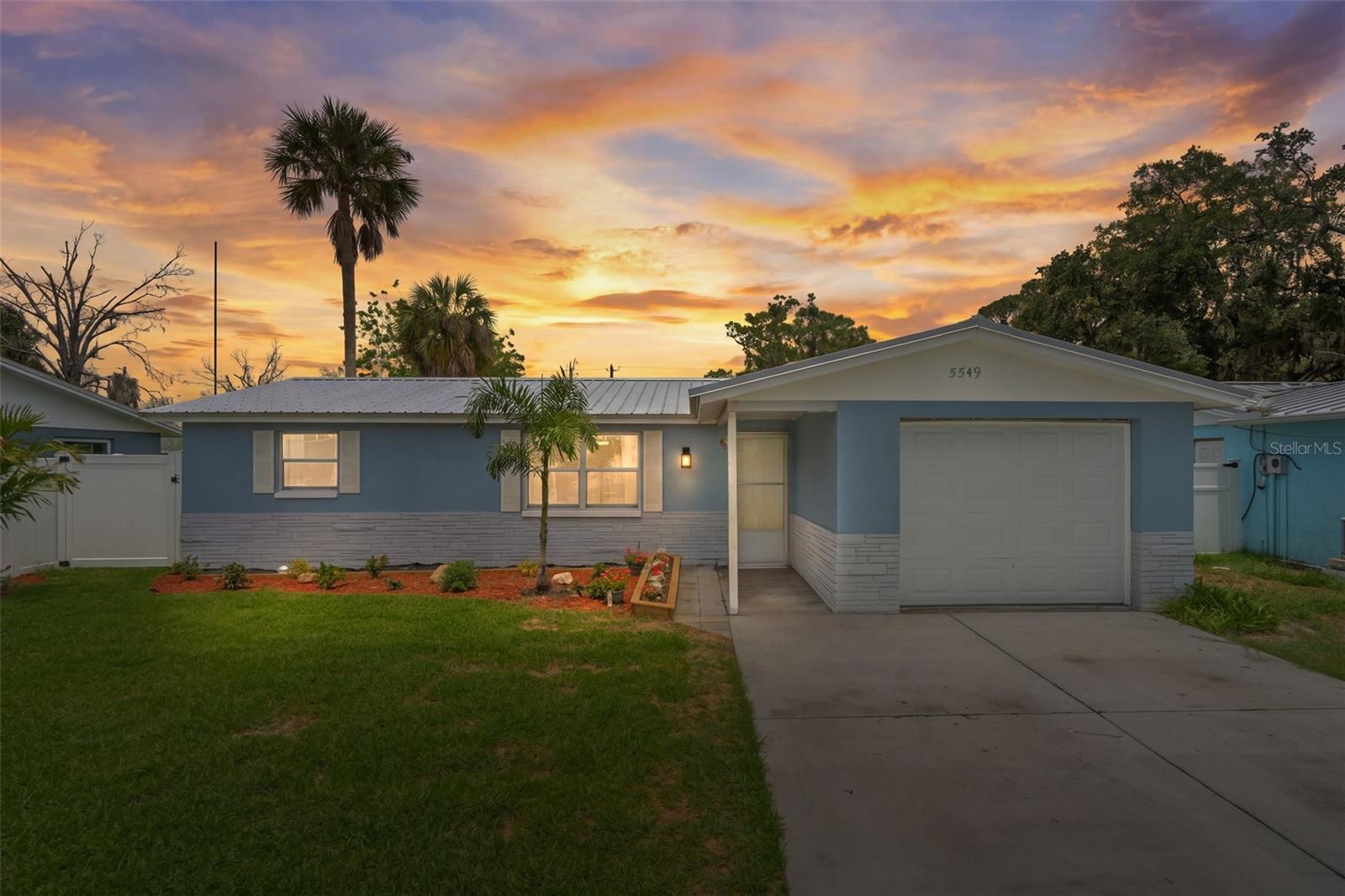 BAY PARK ESTATES - Residential