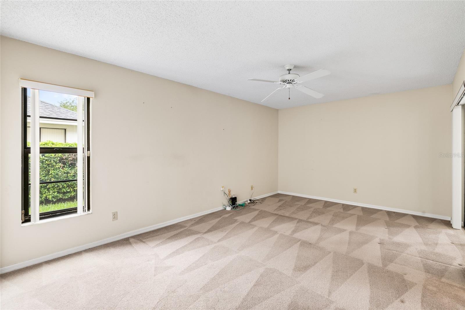 MASON OAKS - Residential