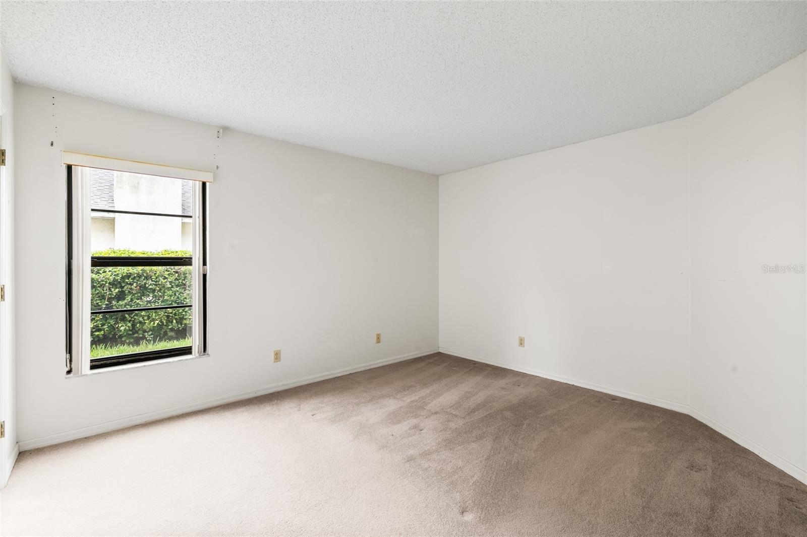 MASON OAKS - Residential