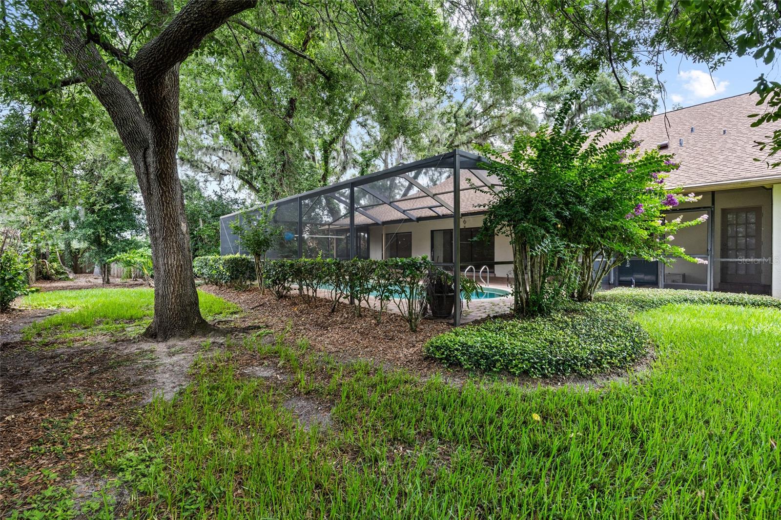 MASON OAKS - Residential