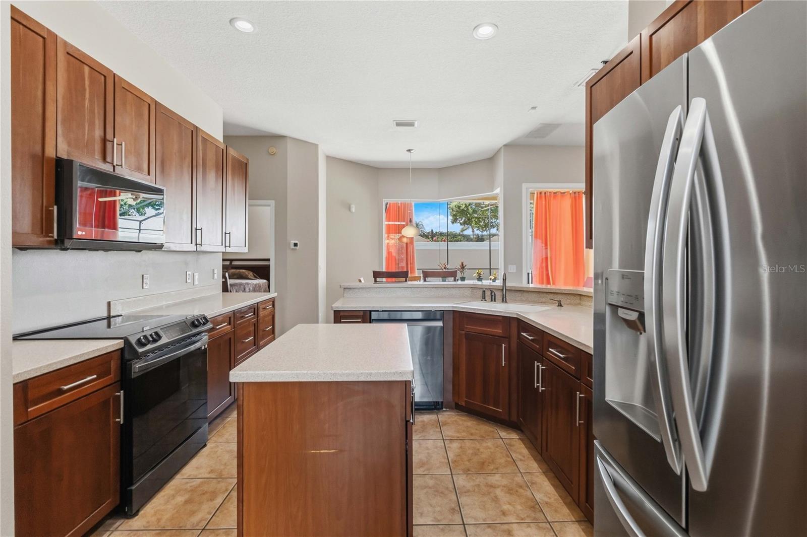 MARBLE HEAD - Residential
