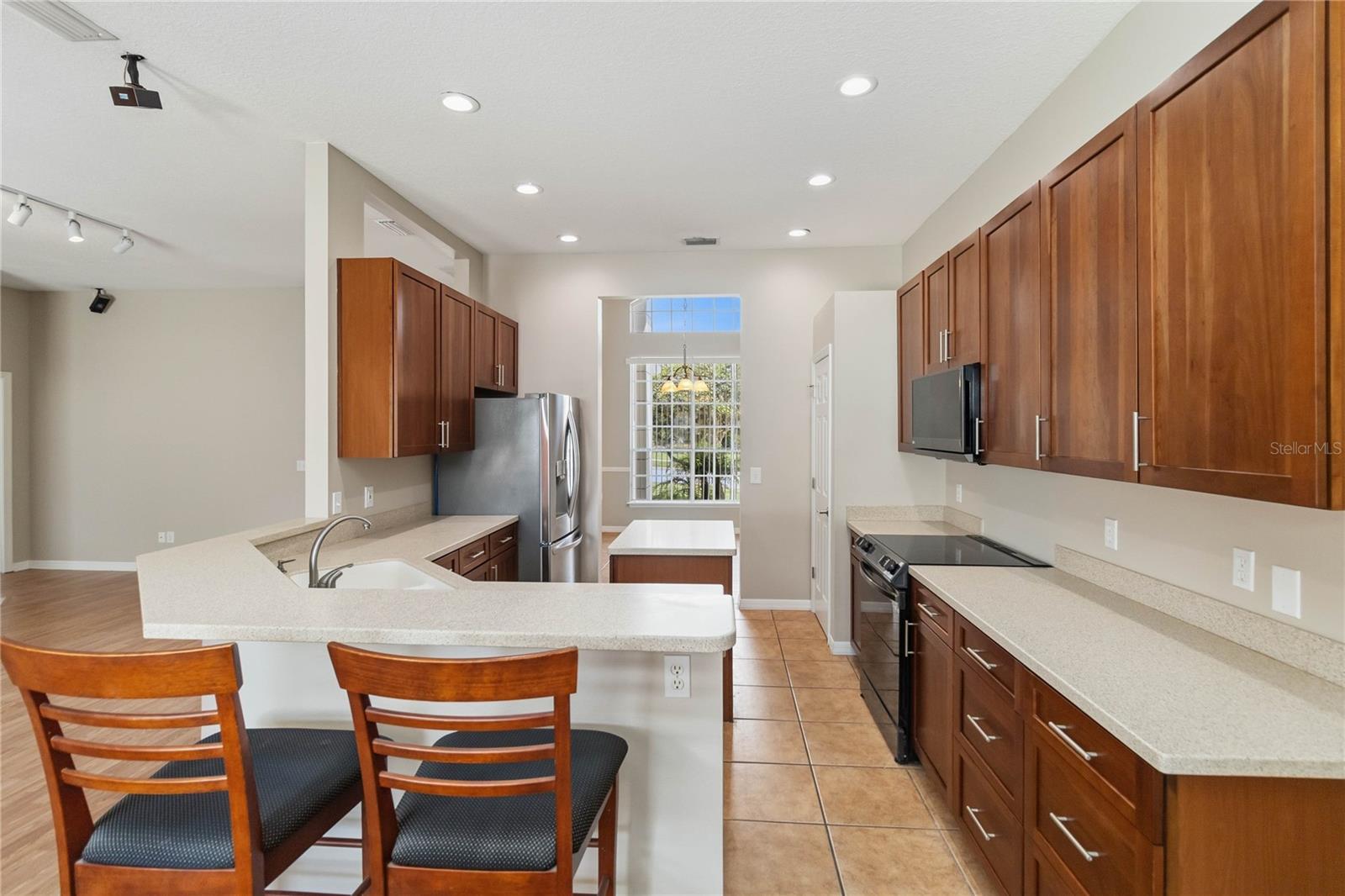 MARBLE HEAD - Residential