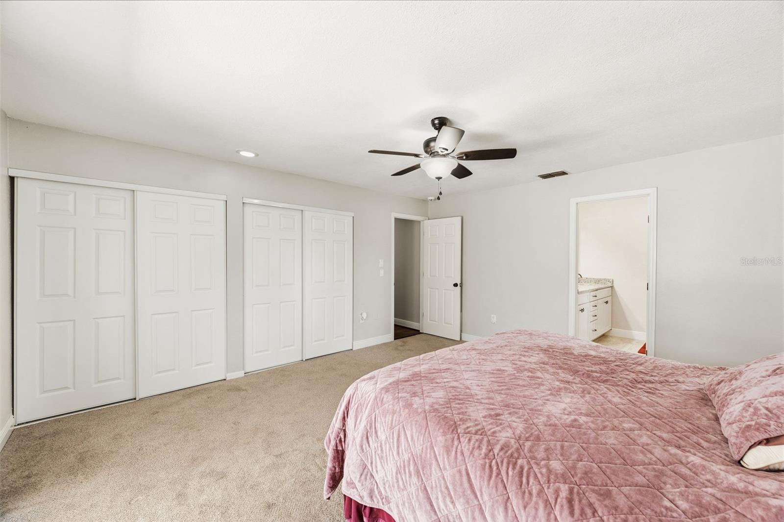 PINE LAKE - Residential