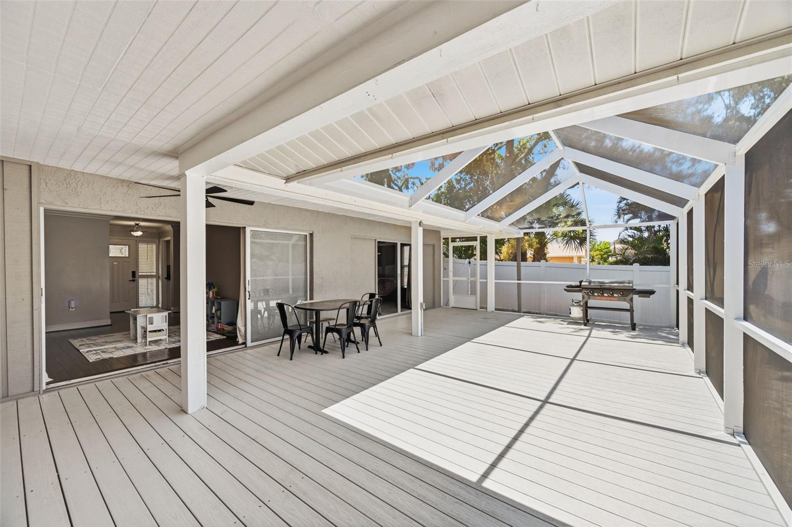 PINE LAKE - Residential